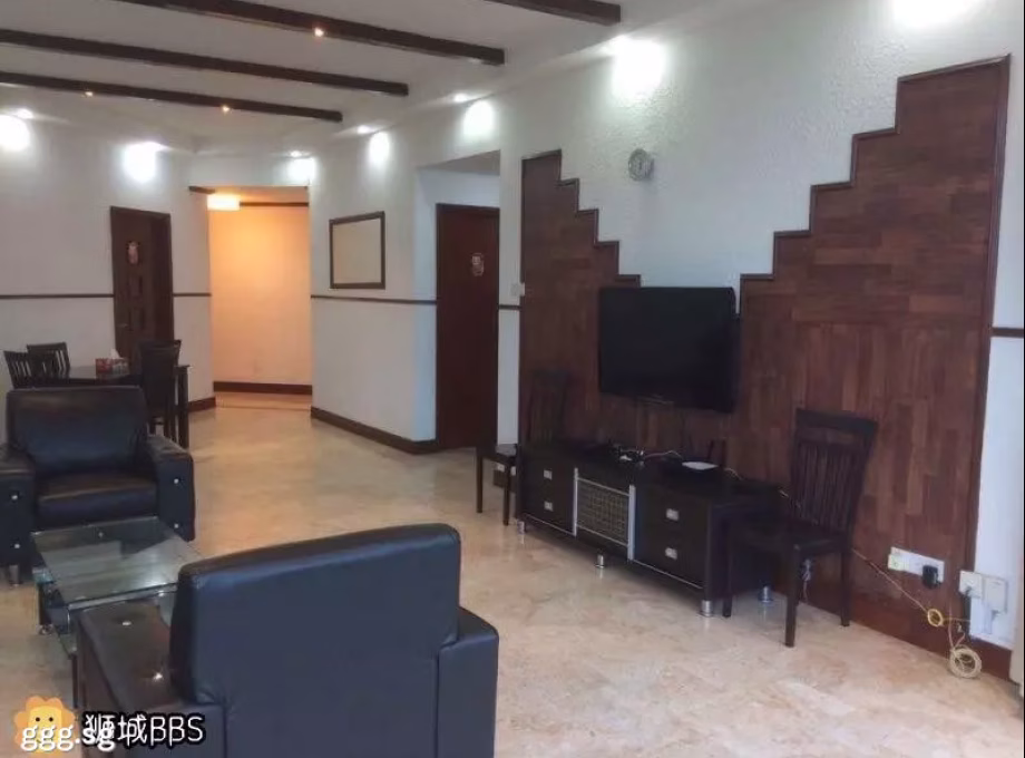 整套出租 • 裕廊东 •  Parc Oasis • S$5500 • 共管公寓 • 1230ft² / 114m² 照片