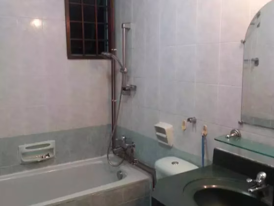 整套出租 • 新加坡河 •  Fortune Park • S$6800 • 共管公寓 • 1270ft² / 117m² 照片