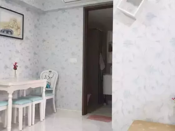 整套出租 • 武吉巴督 •  Le Quest • S$3100 • 住宅公寓 • 500ft² / 46m² 照片