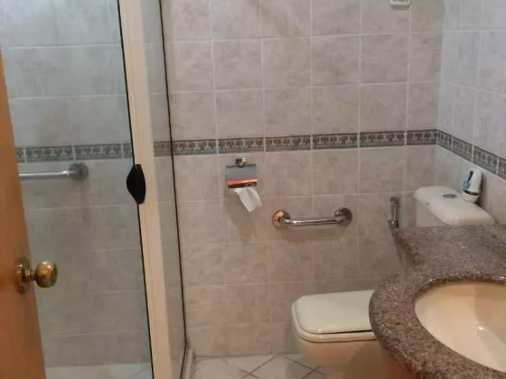 整套出租 • 武吉巴督 •  Guilin View • S$4700 • 共管公寓 • 1399ft² / 129m² 照片
