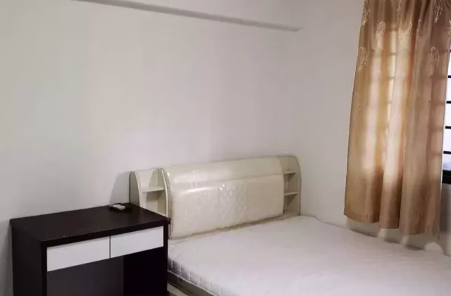 单间出租 • 马林百列 • 4 Lorong 7 Toa Payoh • S$950 • 3房(2臥室) • 普通房
