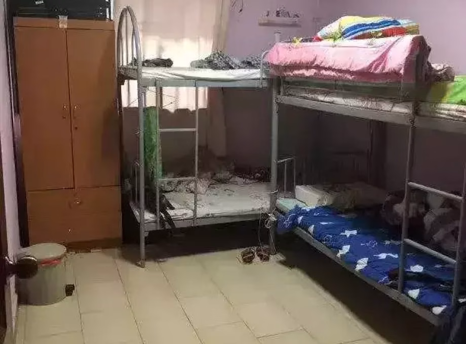 单间出租 • 中央集水区 • 229 Serangoon Avenue 4 • S$300 • 3房(2臥室) • 床位出租 照片
