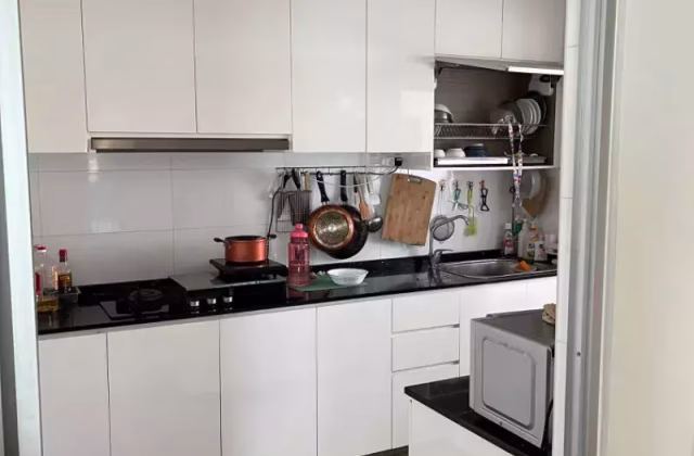 单间出租 • 林厝港 • 217B Boon Lay Avenue • S$450 • 4房(3臥室) • 普通房
