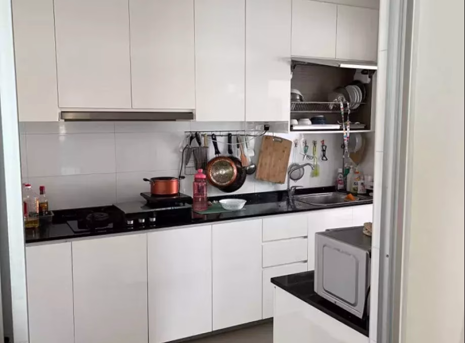 单间出租 • 林厝港 • 217B Boon Lay Avenue • S$450 • 4房(3臥室) • 普通房 照片