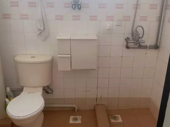 单间出租 • 西部集水区 • 496E Tampines Avenue 9 • S$1000 • 5房(4臥室) • 主人房 照片