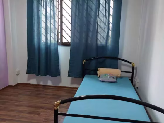 单间出租 • 梧槽 • 389 Yishun Avenue 6 • S$500 • 3房(2臥室) • 床位出租 照片
