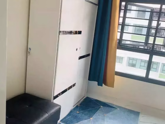 单间出租 • 梧槽 • 508B Yishun Avenue 4 • S$600 • 5房(4臥室) • 佣人房 照片