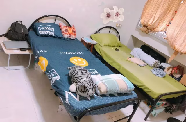 单间出租 • 金文泰 • 135 Jalan Bukit Merah • S$500 • 5房(4臥室) • 床位出租