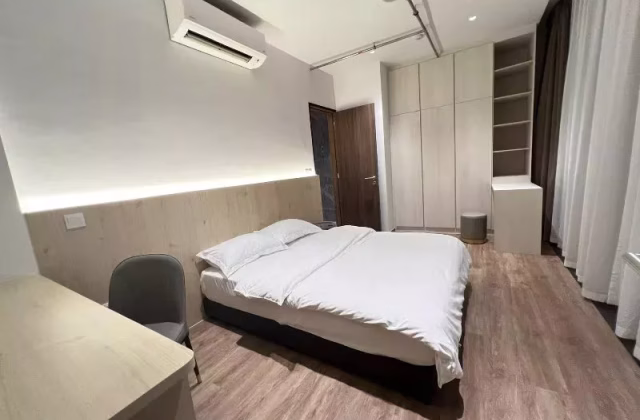 整套出租 • 淡滨尼 •  Tan Quee Lan Suites • S$5500 • 住宅公寓 • 688ft² / 63m²