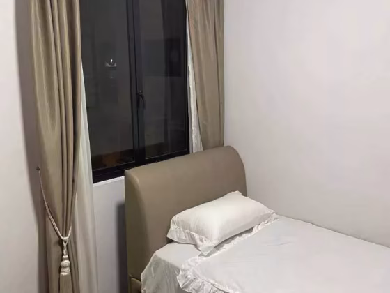单间出租 • 新加坡河 •  Nouvelle Park • S$1000 • 共管公寓 • 普通房 照片