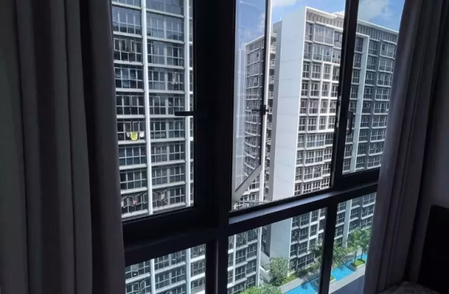 单间出租 • 梧槽 •  Symphony Suites • S$1400 • 共管公寓 • 普通房