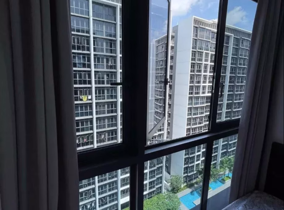 单间出租 • 梧槽 •  Symphony Suites • S$1400 • 共管公寓 • 普通房 照片