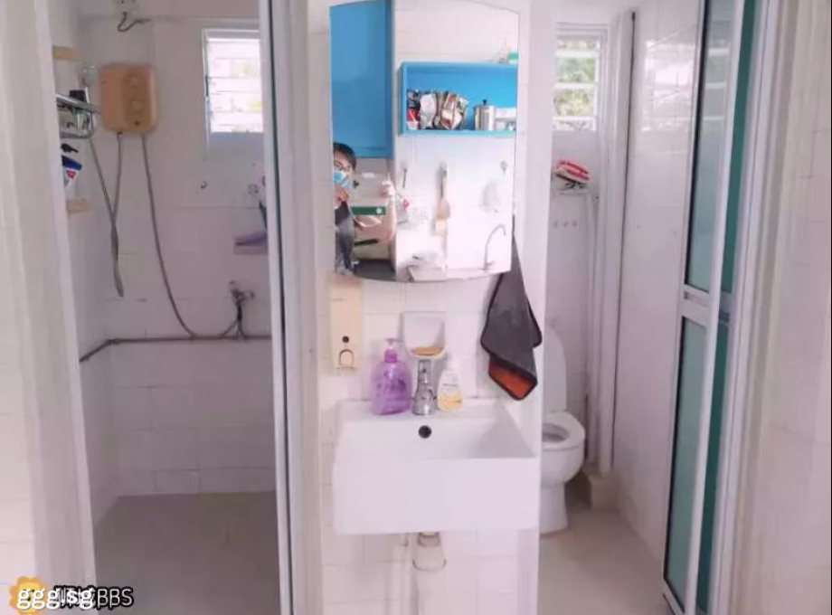 单间出租 • 马林百列 • 174 Lorong 1 Toa Payoh • S$450 • 3房(2臥室) • 佣人房 照片