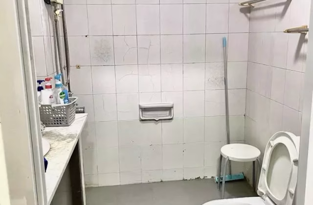 单间出租 • 欧南 •  Palm Lodge • S$1500 • 住宅公寓 • 主人房