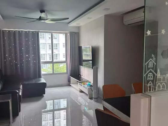 单间出租 • 金文泰 • 90A Telok Blangah Street 31 • S$1700 • 4房(3臥室) • 主人房 照片