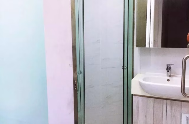 单间出租 • 欧南 •  Park 1 Suites • S$1500 • 住宅公寓 • 普通房