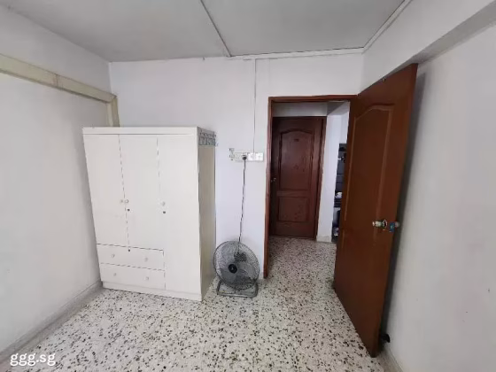 单间出租 • 乌节 • 560 Ang Mo Kio Avenue 10 • S$1500 • 3房(2臥室) • 普通房 照片