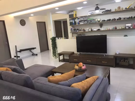 单间出租 • 新加坡河 • 526 Hougang Avenue 6 • S$1100 • 5房(4臥室) • 普通房 照片