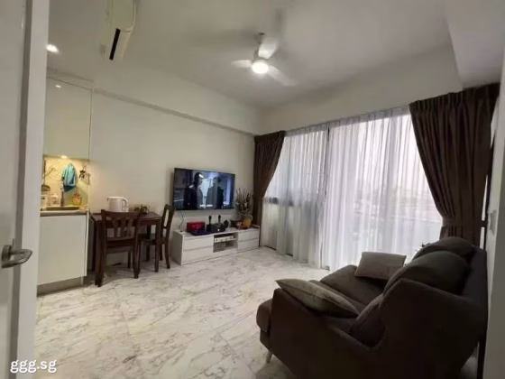 整套出租 • 欧南 •  Pavilion Square • S$3200 • 住宅公寓 • 500ft² / 46m² 照片