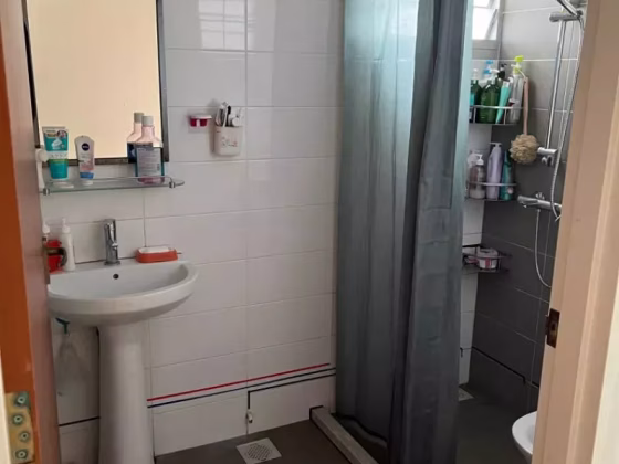 单间出租 • 林厝港 • 217B Boon Lay Avenue • S$450 • 4房(3臥室) • 普通房 照片