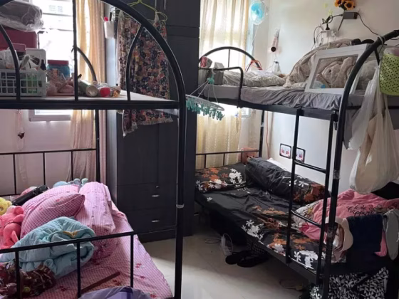 单间出租 • 林厝港 • 217B Boon Lay Avenue • S$450 • 4房(3臥室) • 普通房 照片