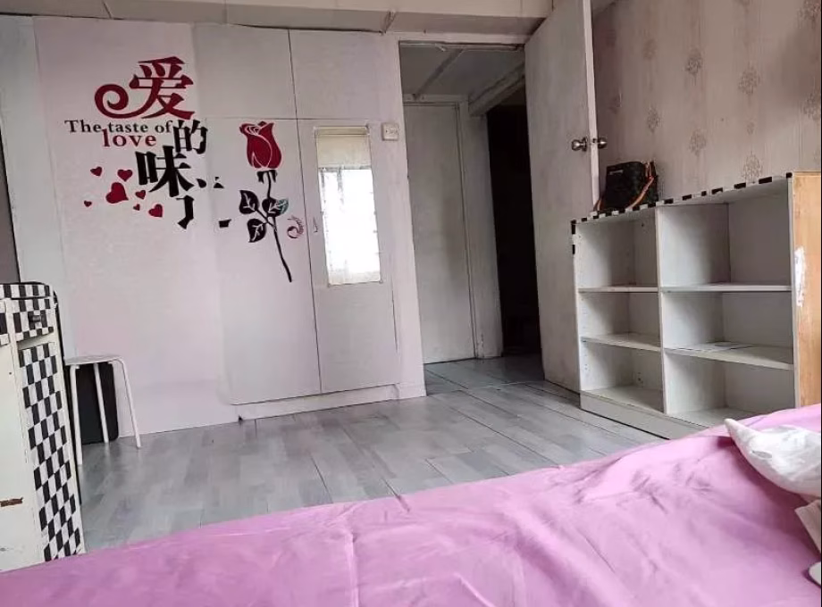 单间出租 • 樟宜湾 •  People's Park Complex • S$1600 • 住宅公寓 • 主人房 照片