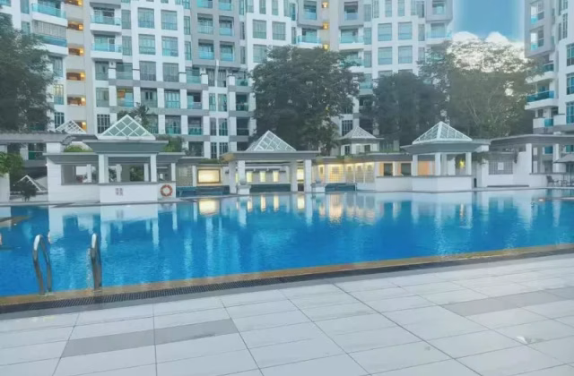 单间出租 • 武吉巴督 •  Hume Park Ii • S$600 • 住宅公寓 • 佣人房