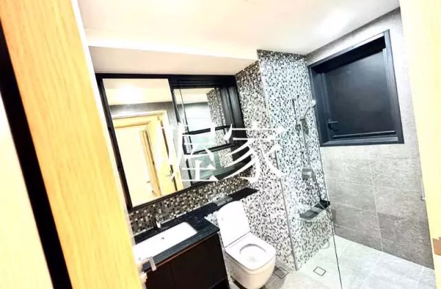 单间出租 • 欧南 •  The Antares • S$2688 • 住宅公寓 • 主人房