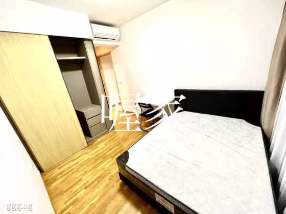 单间出租 • 欧南 •  The Antares • S$2688 • 住宅公寓 • 主人房 照片