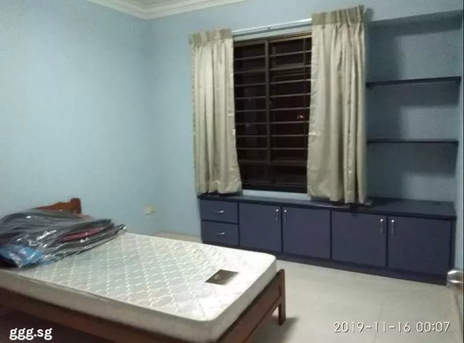 单间出租 • 武吉班让 • 454 Clementi Avenue 3 • S$1300 • 4房(3臥室) • 普通房 照片
