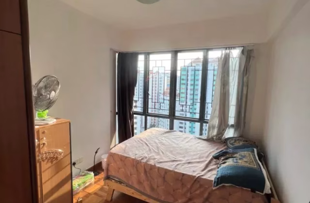单间出租 • 芽笼 •  Regent Grove • S$1150 • 住宅公寓 • 普通房