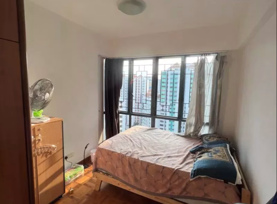 单间出租 • 芽笼 •  Regent Grove • S$1150 • 住宅公寓 • 普通房 照片