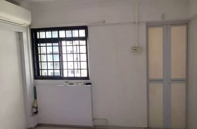 单间出租 • 乌节 • 587 Ang Mo Kio Avenue 3 • S$1200 • 3房(2臥室) • 主人房