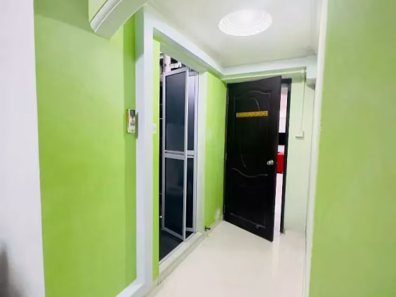 单间出租 • 三巴旺 • 583 Woodlands Drive 16 • S$500 • 3房(2臥室) • 主人房 照片