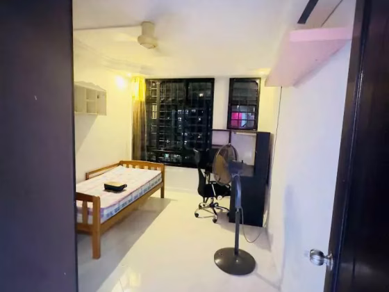 单间出租 • 三巴旺 • 583 Woodlands Drive 16 • S$1100 • 3房(2臥室) • 普通房 照片