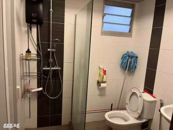单间出租 • 芽笼 • 815B Choa Chu Kang Avenue 7 • S$1000 • 4房(3臥室) • 普通房 照片