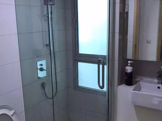 单间出租 • 博物馆 •  Eight Riversuites • S$2700 • 住宅公寓 • 主人房 照片