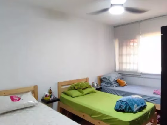 单间出租 • 西部集水区 • 853 Tampines Street 83 • S$500 • 4房(3臥室) • 床位出租 照片