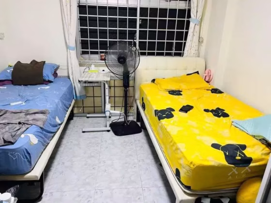 单间出租 • 三巴旺 • 352 Woodlands Avenue 1 • S$1300 • 3房(2臥室) • 普通房 照片