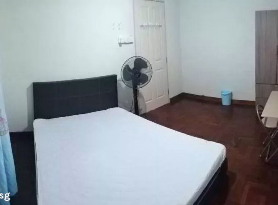 单间出租 • 马林百列 • 91 Lorong 3 Toa Payoh • S$1100 • 3房(2臥室) • 普通房 照片