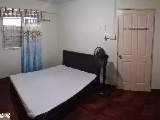 单间出租 • 马林百列 • 91 Lorong 3 Toa Payoh • S$1100 • 3房(2臥室) • 普通房 照片
