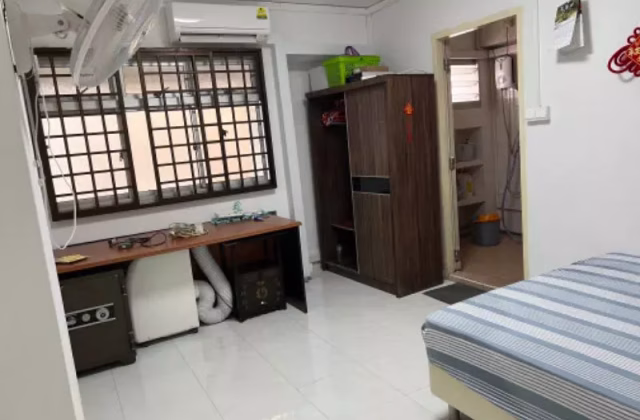 单间出租 • 芽笼 • 569 Choa Chu Kang Street 52 • S$1200 • 4房(3臥室) • 主人房