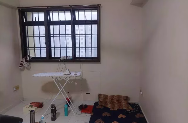 单间出租 • 林厝港 • 651B Jurong West Street 61 • S$650 • 3房(2臥室) • 普通房