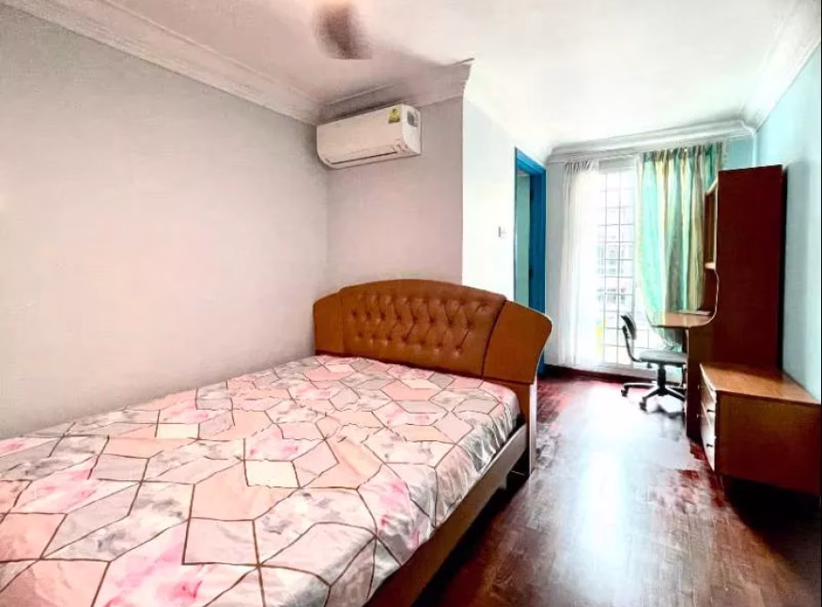 单间出租 • 梧槽 •  Heeton Park • S$1300 • 住宅公寓 • 主人房 照片