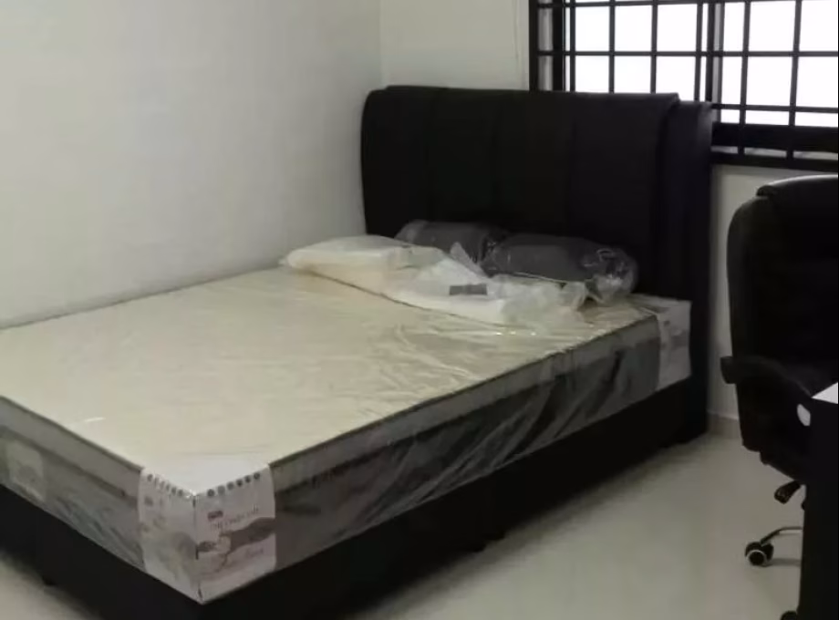 单间出租 • 金文泰 • 28 Jalan Klinik • S$1400 • 3房(2臥室) • 普通房 照片