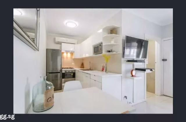 单间出租 • 巴耶利峇 • 102 Jurong East Street 13 • S$800 • 3房(2臥室) • 主人房