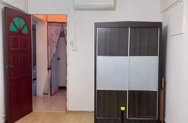 单间出租 • 梧槽 • 427 Yishun Avenue 11 • S$880 • 3房(2臥室) • 普通房