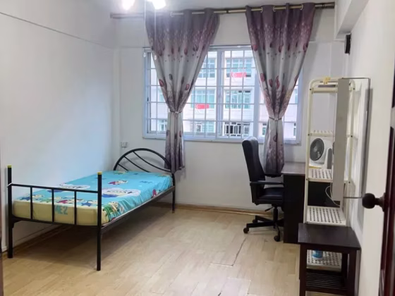 单间出租 • 梧槽 • 427 Yishun Avenue 11 • S$880 • 3房(2臥室) • 普通房 照片