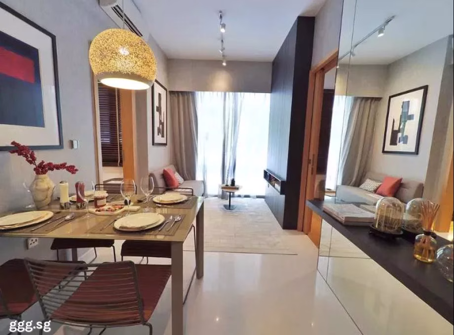 房屋出售 • 纽顿 •  26 Newton • S$2220000 • 共管公寓 • 1119ft² / 103m² 照片