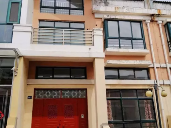 房屋出售 • 武吉班让 •  Regent Park • S$500000 • 独栋别墅 • 3000ft² / 278m² 照片